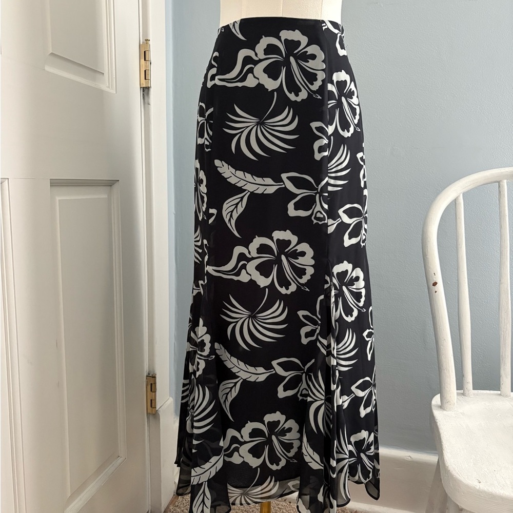 Chaps Black and White Floral Maxi Skirt